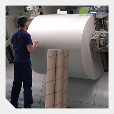 norske skog golbey actualites Dernier controle qualite visuel par le Bobineur avant emballage 400x400 1