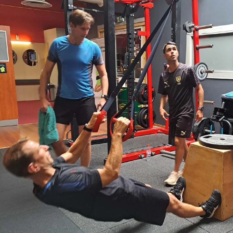 norske skog golbey actualites Loic et deux collegues en pleine seance sportive
